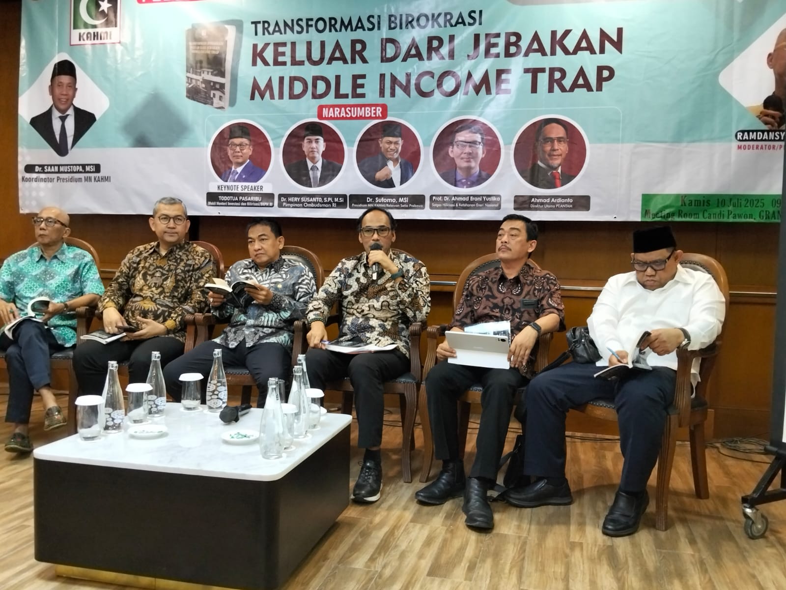 Diskusi Transformasi Birokrasi Keluar dari Jebakan Middle Income Trap (Foto Istimewa) 